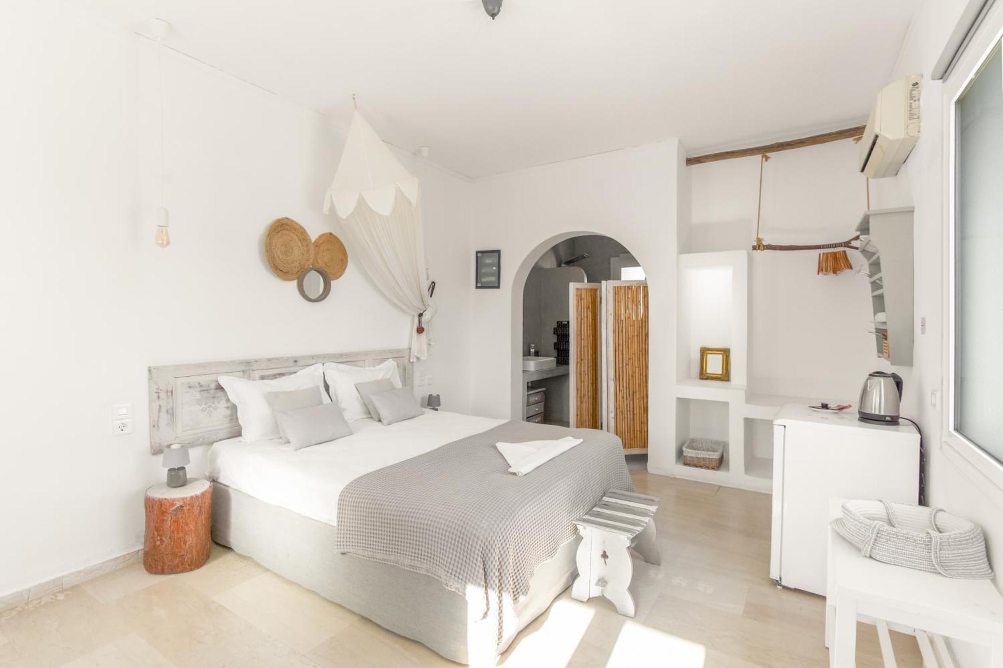 Onira Hotel Парос Екстериор снимка