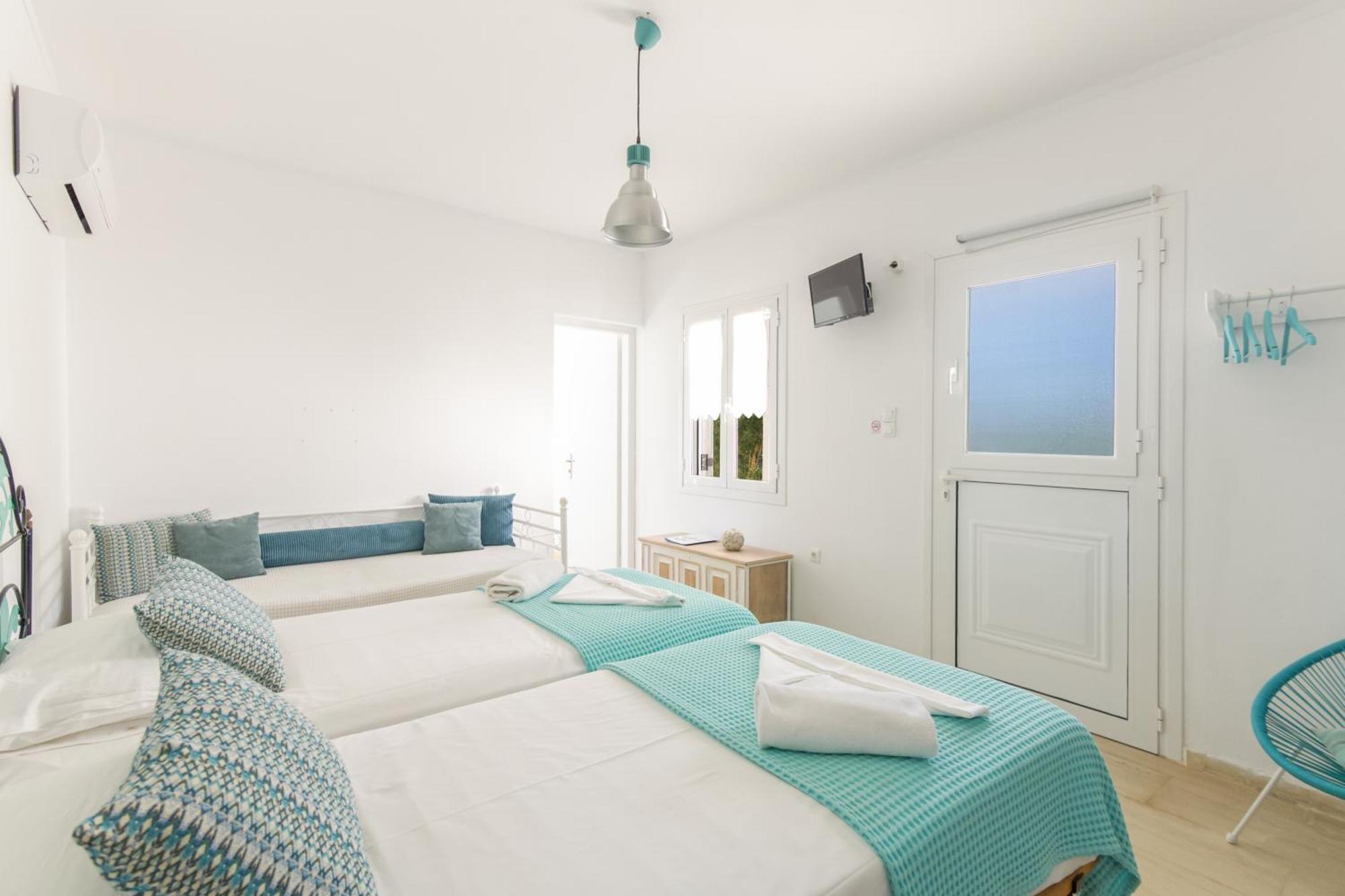 Onira Hotel Парос Екстериор снимка